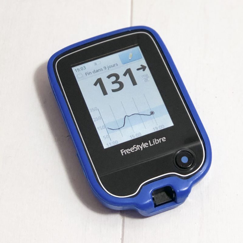 Coque en silicone souple pour lecteur FreeStyle Libre, bleue – Image 3