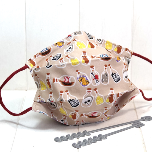 Masque tissu à plis adulte pirate avec 2 barrettes de maintien offertes