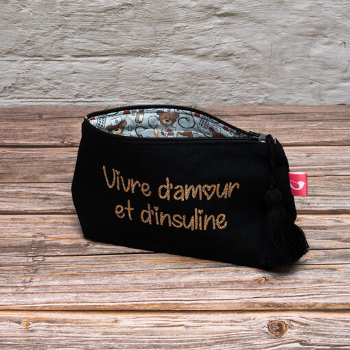 Petite trousse My Lovely Bird noire Vivre d'amour et d'insuline doublure ourson médecin