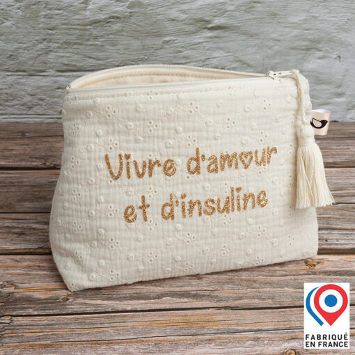 Grande trousse My Lovely Bird molletonnée Broderie anglaise Vivre d'amour et d'insuline pompon